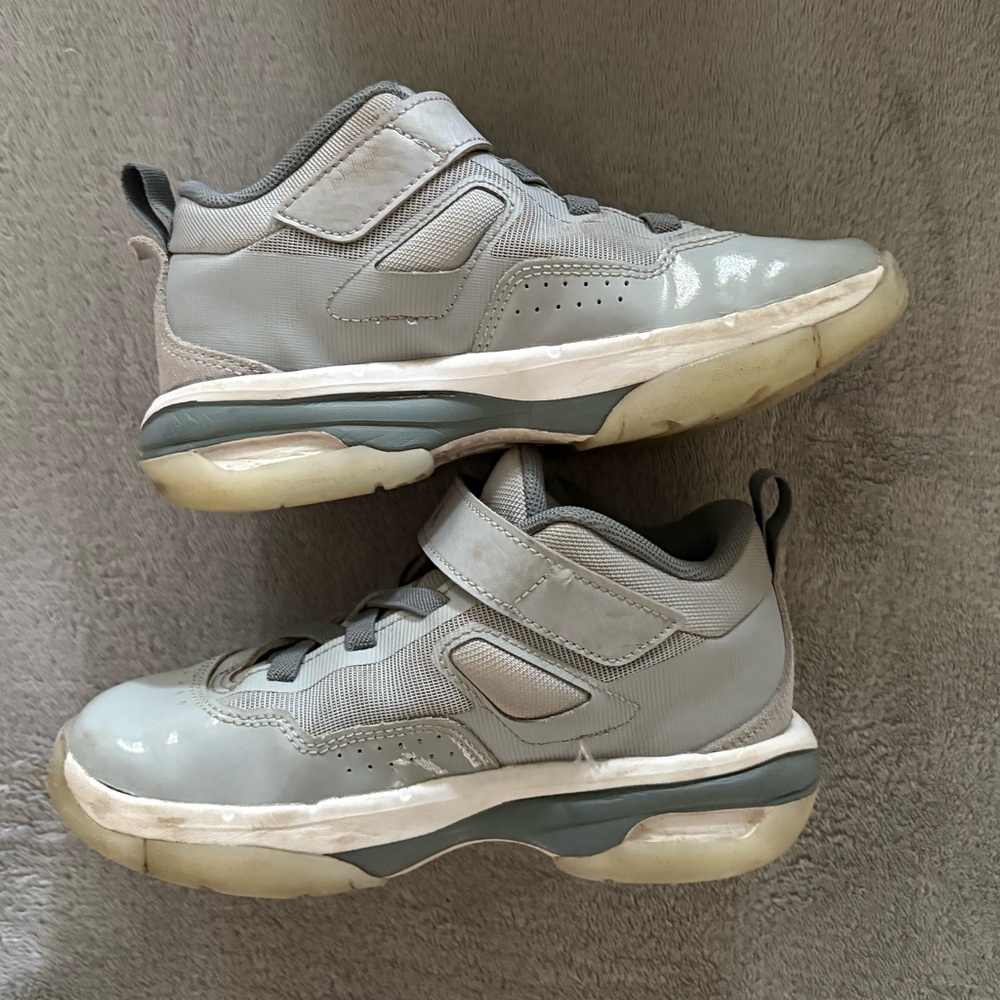 Jordan Boys Stay Loyal 3 sneakers